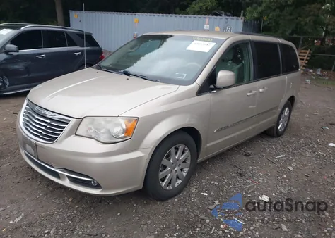 2012 Chrysler Town & Country Touring z USA, uszkodzony, nr VIN 2C4RC1BG4CR278540
